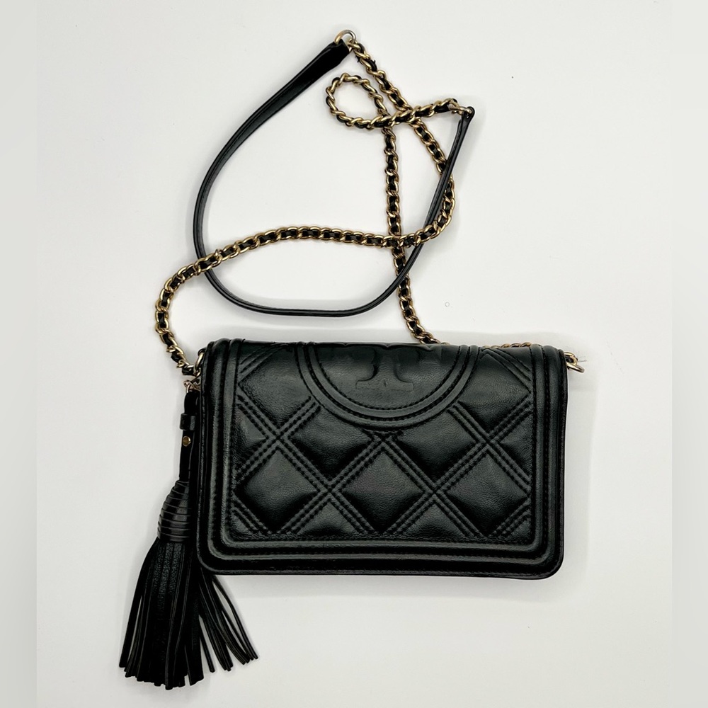 ❌❌ SOLD❌❌ Tory Burch Black Quilted Crossbody Bag with Tassel - Picture 2 of 15
